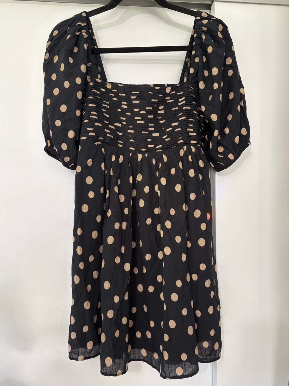 NWT Abercrombie & Fitch size M Polka Dot Black & Brown Puff Sleeve Mini Dress